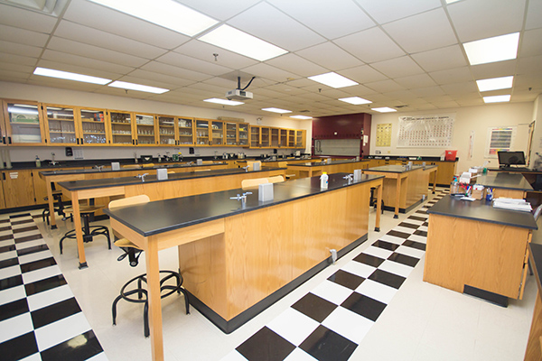 Science Lab (121)